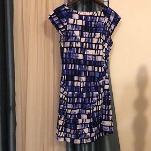 9 &CO SHORT SLEEVE DRESS, SIZE 6